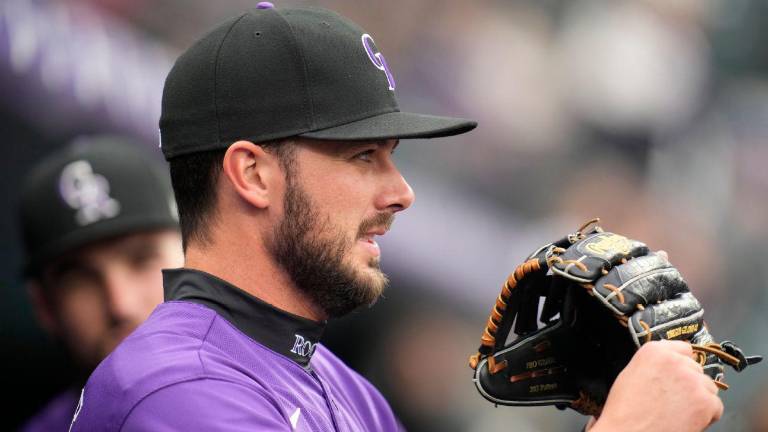 Kris Bryant entró a la lista de lesionados de 10 días, por los Rockies.