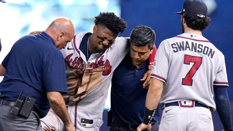 Ronald Acuña Jr. se perderá el resto de la temporada con los Bravos de Atlanta.