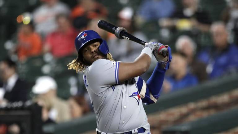 Vladimir Guerrero Jr. estuvo cerca de los .400 de promedio en la semana con los Azulejos.
