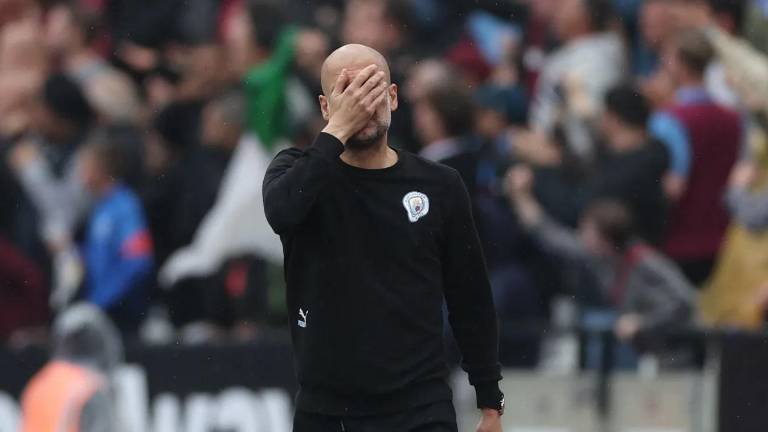 Pep Guardiola lamenta la falla de Riyad Mahrez.