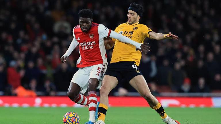 Arsenal remonta y le saca el triunfo de último minuto a los Wolves