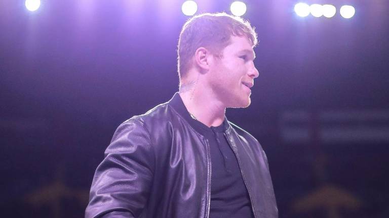 Saúl “Canelo” Álvarez siempre sí podría pelear ante Caleb Plant.
