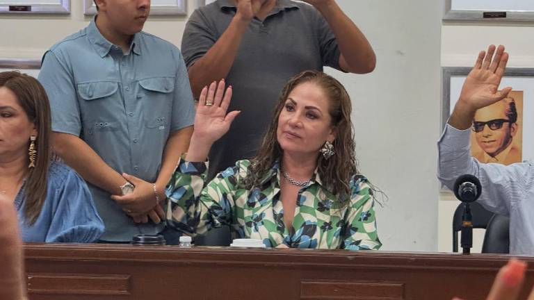 Maribel Chollet señaló que el caso de las dos policías municipales evidencia omisiones por parte de anteriores administraciones en Mazatlán.