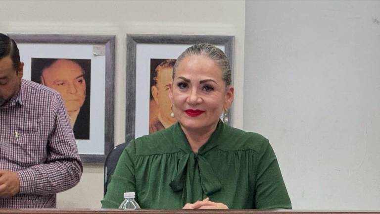 Durante sesión de Cabildo, Maribel Chollet acusó a funcionarios municipales de operar políticamente desde el Ayuntamiento a favor de aspirantes al Poder Judicial.
