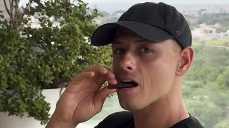 Javier “Chicharito” Hernández está en medio de una fuerte polémica por comentarios catalogados como sexistas.