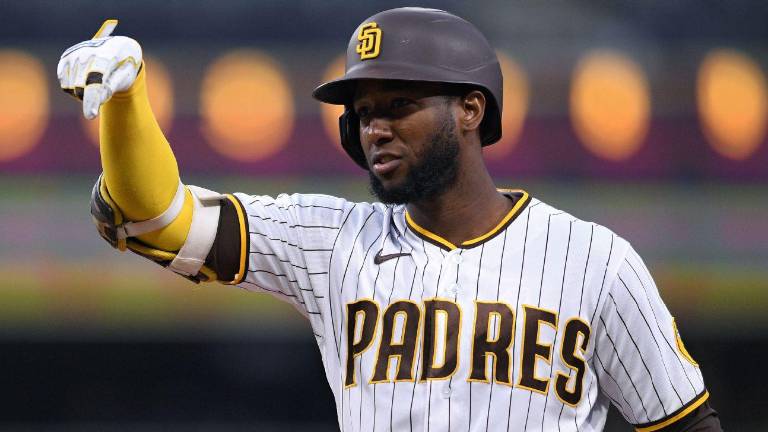 Jurickson Profar permanecerá en San Diego, a donde llegó durante la pasada temporada desde Colorado.