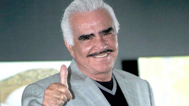 La muerte de Vicente Fernández entristeció al gremio artístico, el cual se manifestó en las redes sociales para expresar sus condolencias.
