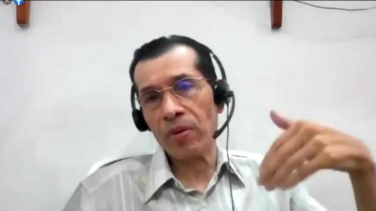 Ernesto Diezmartínez, durante la charla.