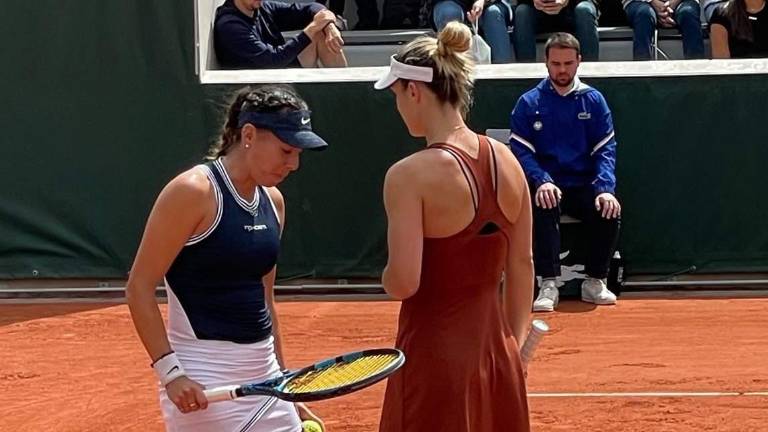 Giuliana Olmos y Gabriela Dabrowski se imponen en dos parciales.
