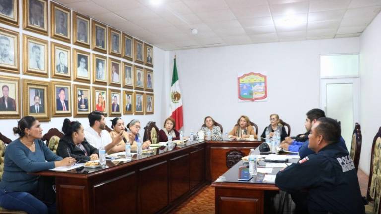 Autoridades locales se reunieron en busca de realizar un trabajo conjunto para atender las necesidades de los grupos vulnerables en Escuinapa.