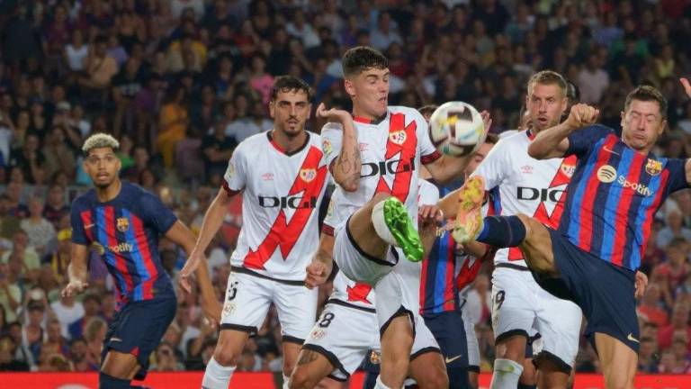Barcelona y Rayo Vallecano empatan 0-0.