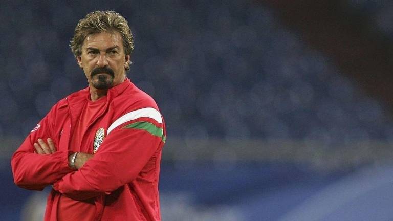 Ricardo La Volpe queda fuera sin haber iniciado.