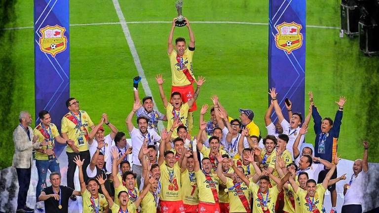 Atlético Morelia celebra su título.