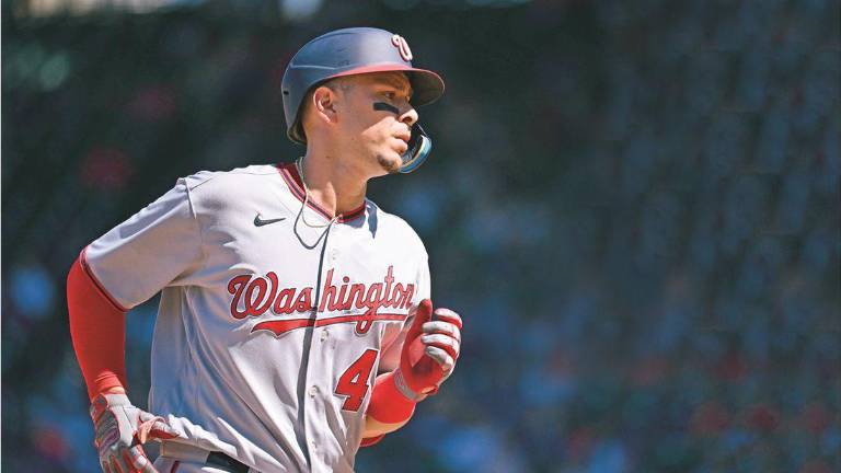 Joey Meneses mantuvo su paso productor con los Nacionales de Washington.