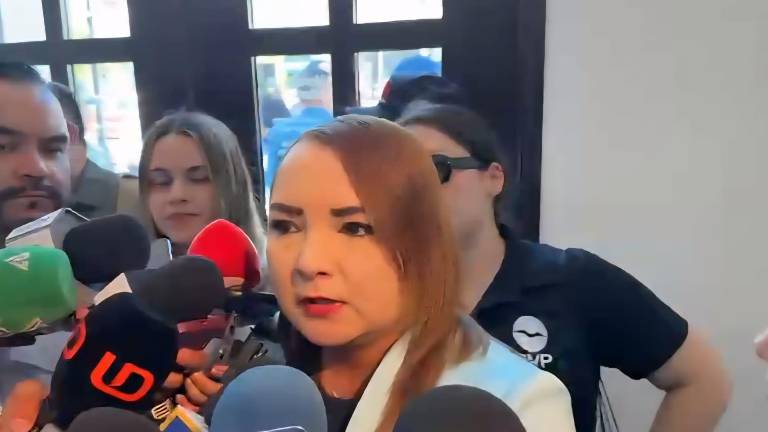 La Fiscal de Sinaloa Claudia Zulema Sánchez Kondo aclara que la investigación sobre el asesinato de Melesio Cuén lo tiene la FGR.