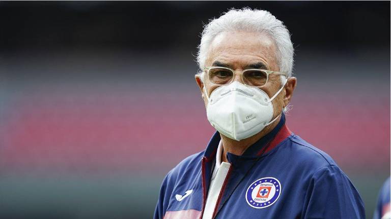 Álvaro Dávila sale de Cruz Azul.
