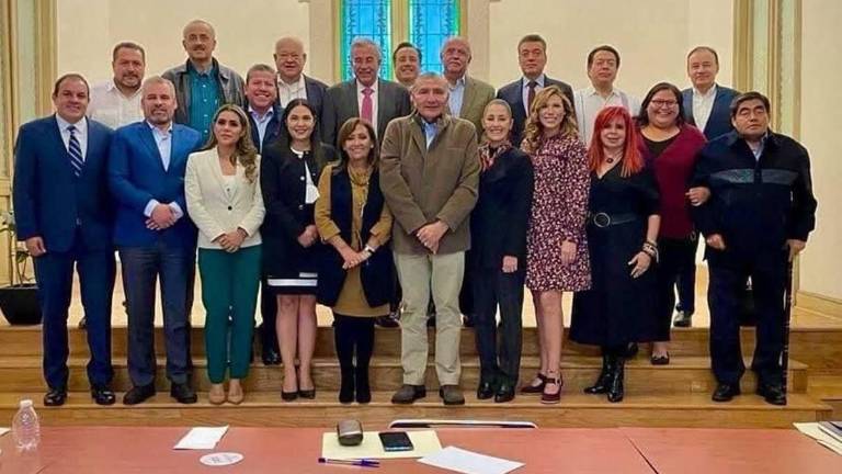 Los mandatarios estatales de la Cuarta Transformación.