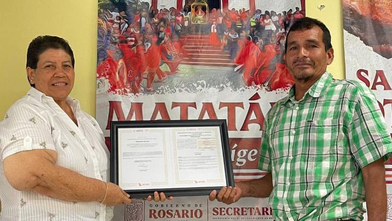 Autoridades y representantes comunitarios celebraron la certificación de cuatro pueblos indígenas en Rosario.