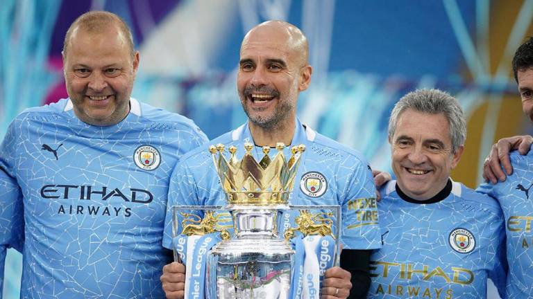 Pep Guardiola se coronó nuevamente con el Manchester City.