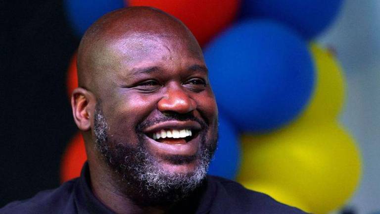 Shaquile O’Neal regaló consolas de videojuegos.