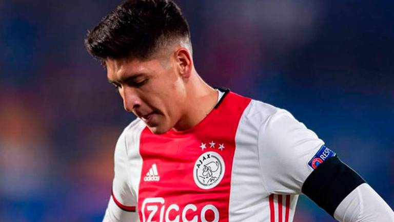 Edson Álvarez se ha convertido en titular para Erik Ten Hag.