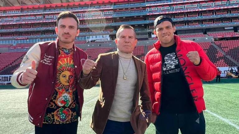 Julio César Chávez está preocupado por la salud de Julio Jr. (der.).