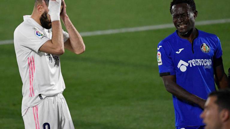 Karim Benzema entró al juego en la segunda parte, pero no bastó.