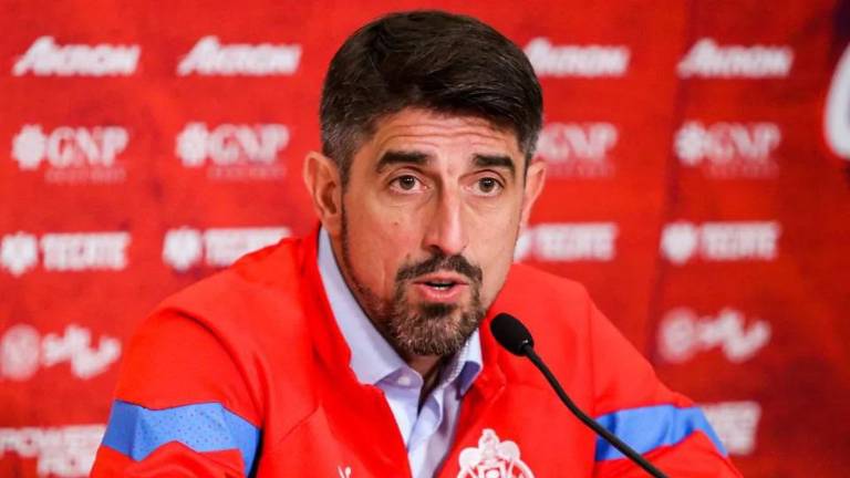 Veljko Paunović ya fue presentado como nuevo director técnico de Chivas.