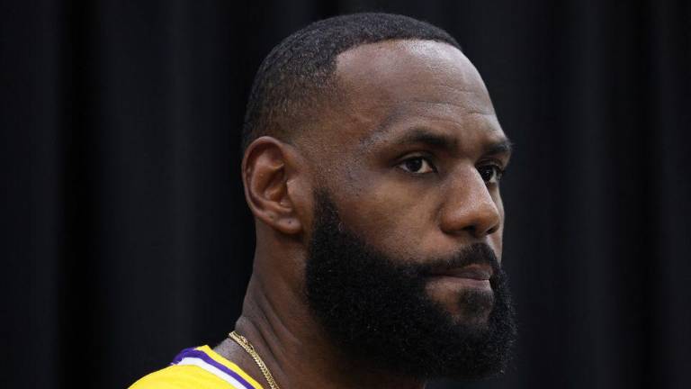 LeBron James fue vacunado contra el coronavirus.
