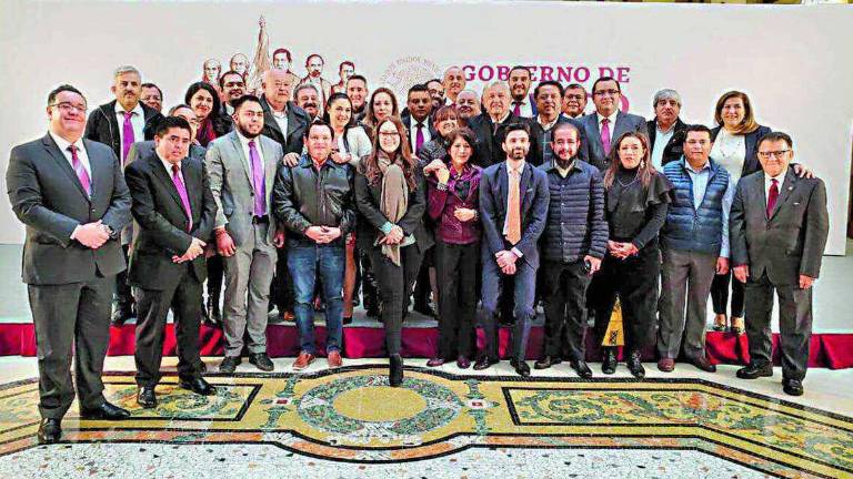 Súperdelegados del Gobierno federal con el Presidente Andrés Manuel López Obrador.