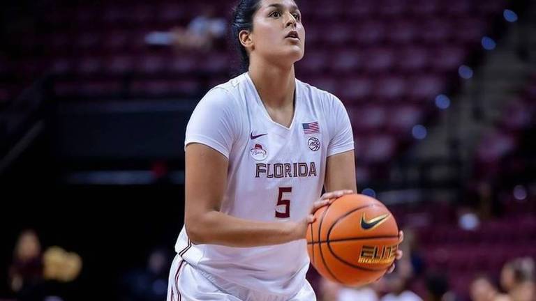 Mariana Valenzuela se sigue consolidando con Florida State.