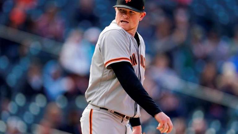 Logan Webb tiró un sólido juego ante los Rojos de Cincinnati.