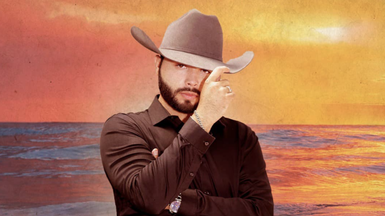 Leonardo Aguilar llega con Tatuajes, en honor a Joan Sebastian.