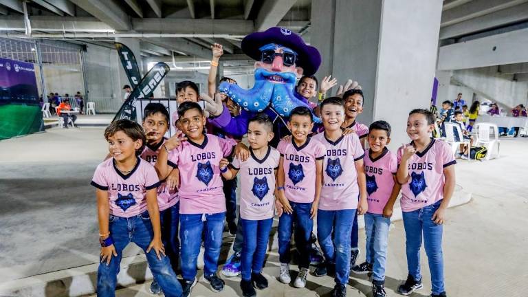 Todo se encuentra listo para que la Copa Mazatlán de futbol 11 se ponga en marcha este miércoles.