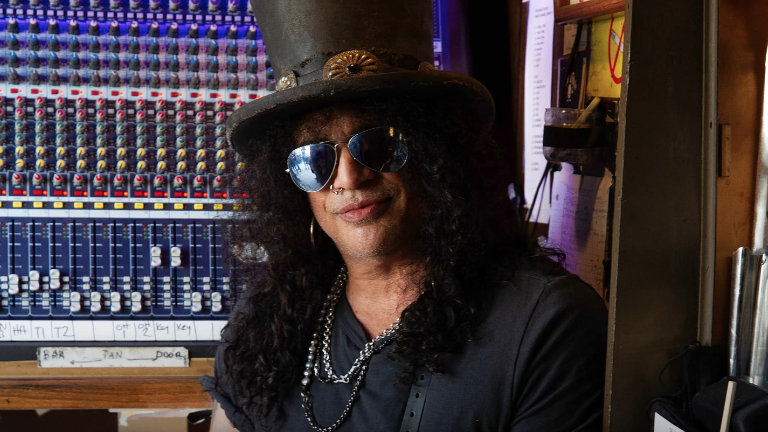 Slash lanza nuevo álbum.