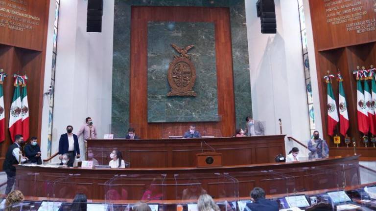 En el Congreso de Sinaloa se afinan detalles para la toma de protesta a Rubén Rocha Moya como Gobernador Constitucional.