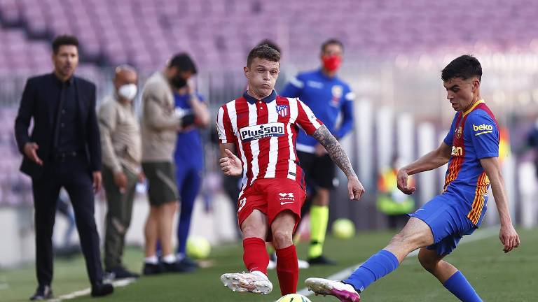 Atlético de Madrid y Barcelona, junto al Real Madrid, pelean palmo a palmo por el título en España.