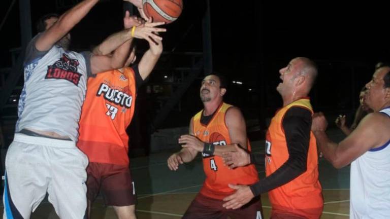 El equipo de Urías Heat derrotó en el inicio de la serie de playoffs a Bulls, en la cancha de Casa Hogar.