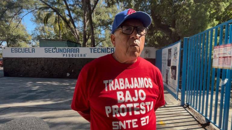 Hipólito Galaviz Espinoza destacó que desde la llegada de la nueva directora comenzaron los problemas.