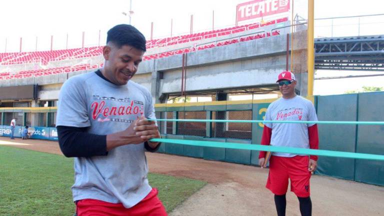 Luis Carlos Rivera sale de Venados para dirigir a la tribu.