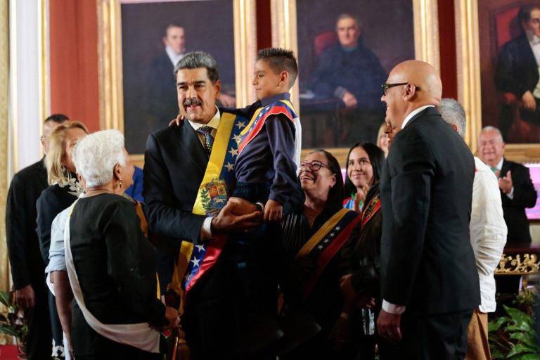 Sheinbaum crítica despliegue militar de EU en el Caribe, en amago a Maduro