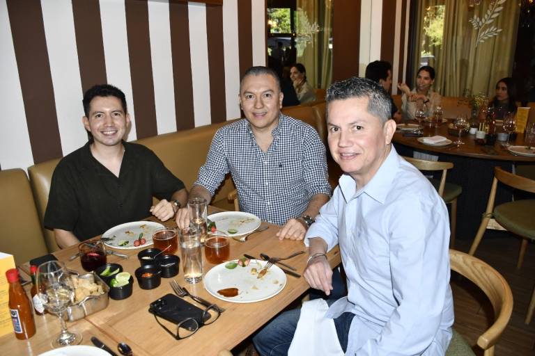 Celebra Humaya Restaurante su segundo aniversario