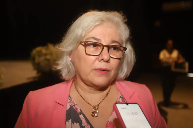 Nora Leticia Bringas Rábago, Investigadora de turismo de tiempo completo en la Frontera Norte.