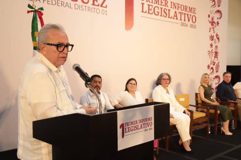 Anuncia Rocha Moya apoyo directo a familias afectadas por inundaciones en Mazatlán