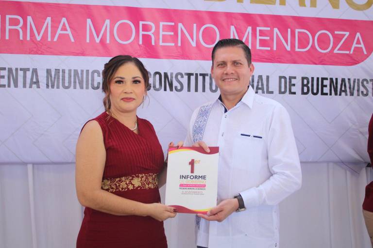 Atacan a Alcaldesa de Buenavista y al Secretario de Desarrollo Rural en Apatzingán
