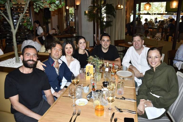 Celebra Humaya Restaurante su segundo aniversario