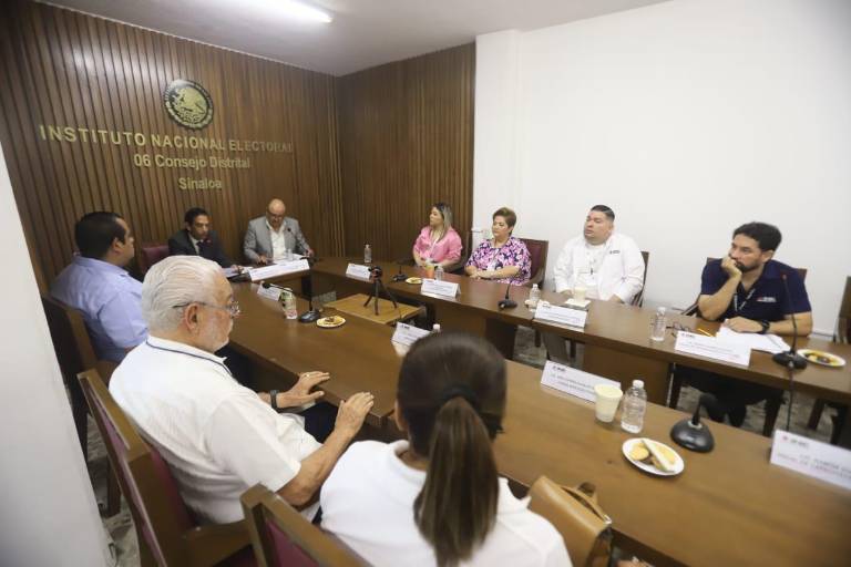 Sin contratiempos da inicio la primera jornada electoral del Poder Judicial
