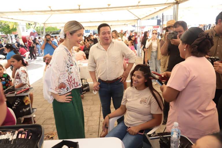 Inauguran Mercadito del Bienestar en Plazuela República para promover productos y servicios hechos en Mazatlán