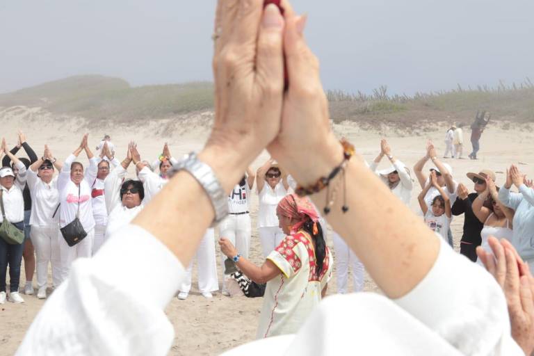 Ritual del Equinoccio de Primavera atrae a cientos de visitantes a Las Labradas