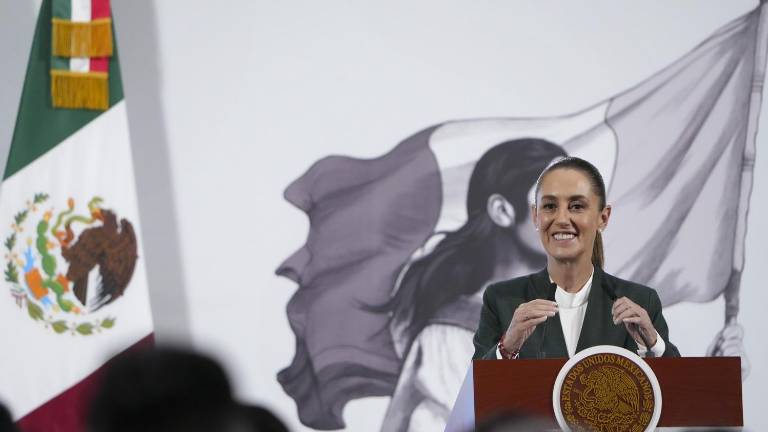 La Presidenta Claudia Sheinbaum Pardo afirma que se seguirá atendiendo a los familiares de los estudiantes desaparecidos de Ayotzinapa.
